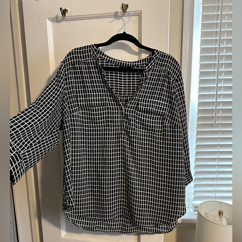 Black & White Harper Top (Torrid)